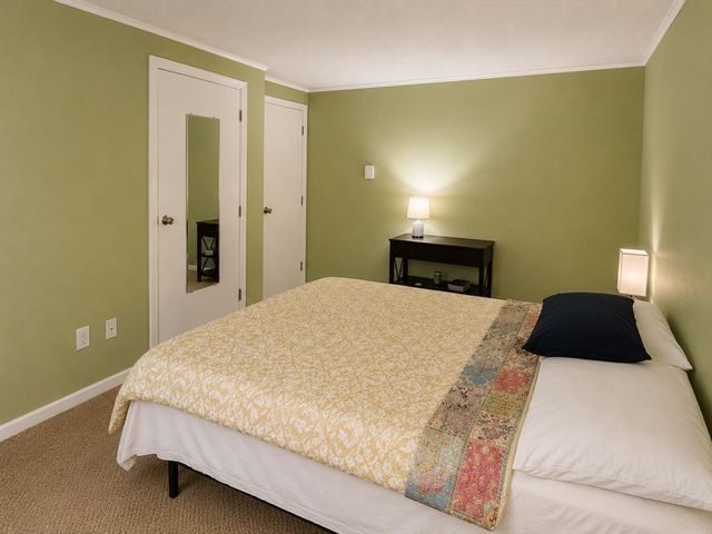 270 Sunderland Rd 99, Worcester, MA 01604