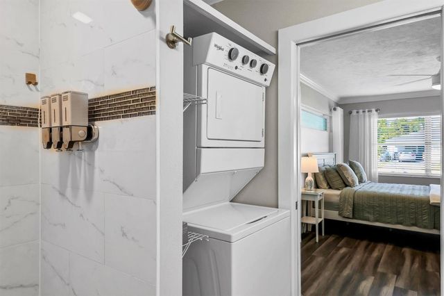 1711 MARILYN AVENUE, Bradenton, FL 34207