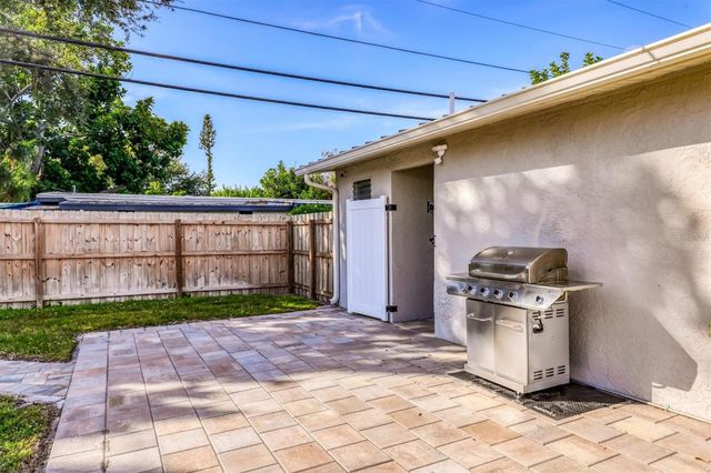 1711 MARILYN AVENUE, Bradenton, FL 34207