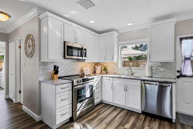 1711 MARILYN AVENUE, Bradenton, FL 34207