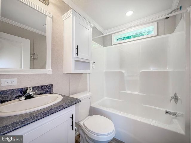 4107 DAVIS DR, Morrisville, PA 19067