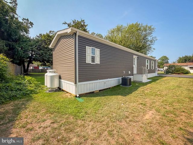 4107 DAVIS DR, Morrisville, PA 19067