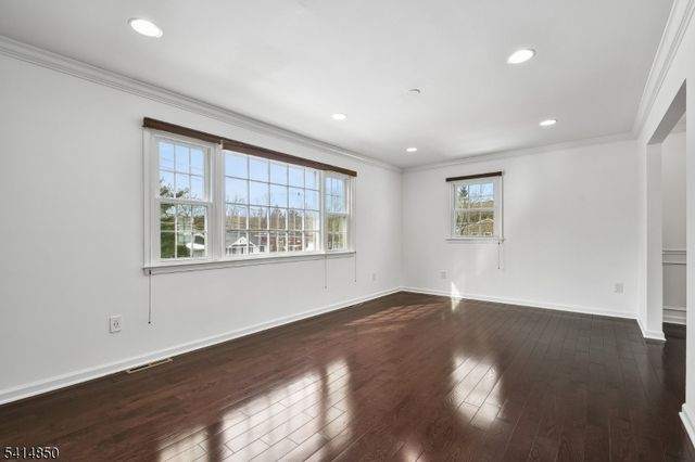 63 Mountain Ave, Mendham Boro, NJ 07945