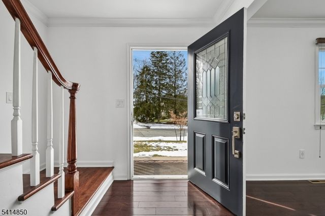 63 Mountain Ave, Mendham Boro, NJ 07945