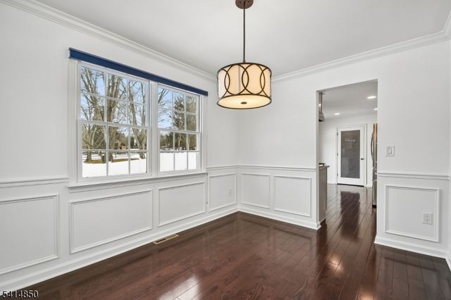 63 Mountain Ave, Mendham Boro, NJ 07945