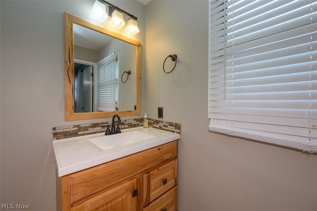 6169 Shipslanding Avenue NW, Canton, OH 44718
