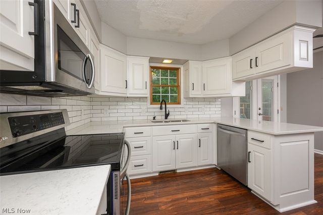 6169 Shipslanding Avenue NW, Canton, OH 44718