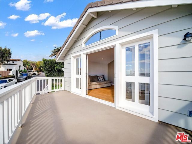3897 Rambla Orienta, Malibu, CA 90265