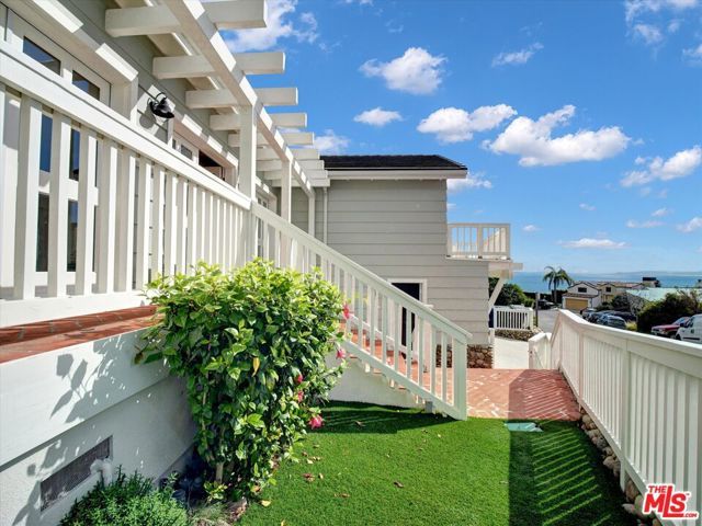 3897 Rambla Orienta, Malibu, CA 90265