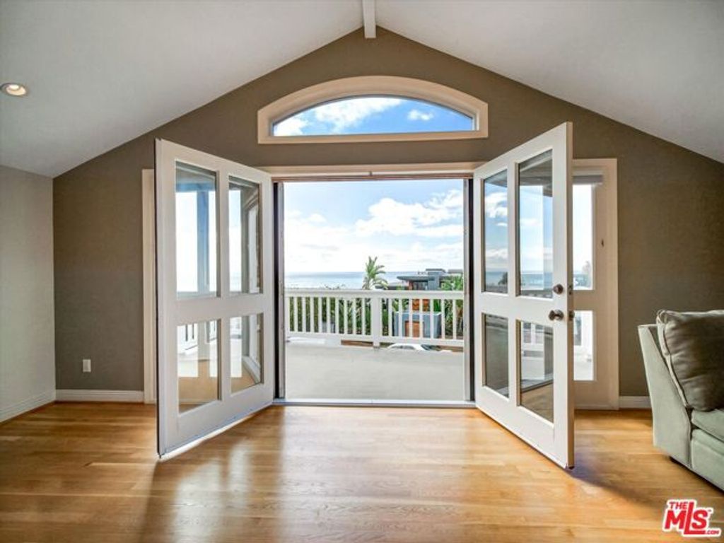 3897 Rambla Orienta, Malibu, CA 90265