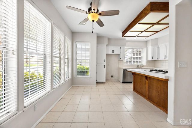 15909 Clarisse Street, Bakersfield, CA 93314