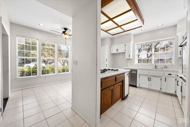 15909 Clarisse Street, Bakersfield, CA 93314