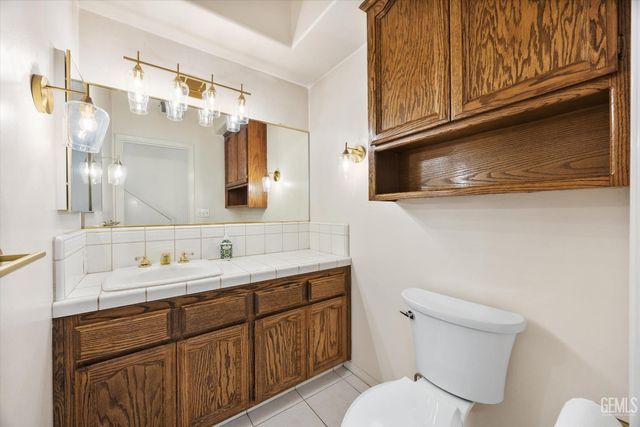 15909 Clarisse Street, Bakersfield, CA 93314