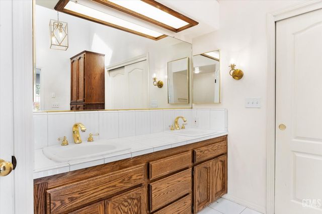15909 Clarisse Street, Bakersfield, CA 93314