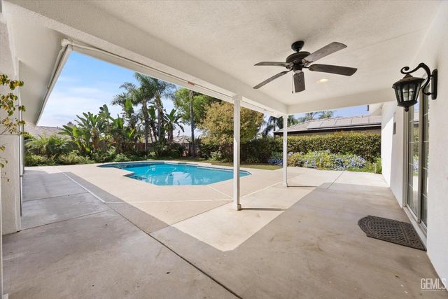 15909 Clarisse Street, Bakersfield, CA 93314