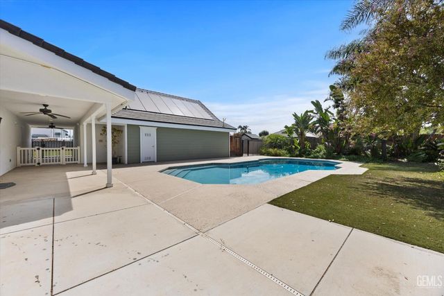 15909 Clarisse Street, Bakersfield, CA 93314