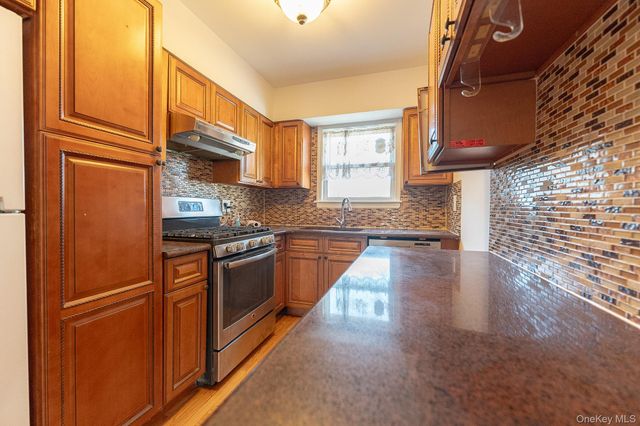 140-07 68th Drive, Flushing, NY 11367