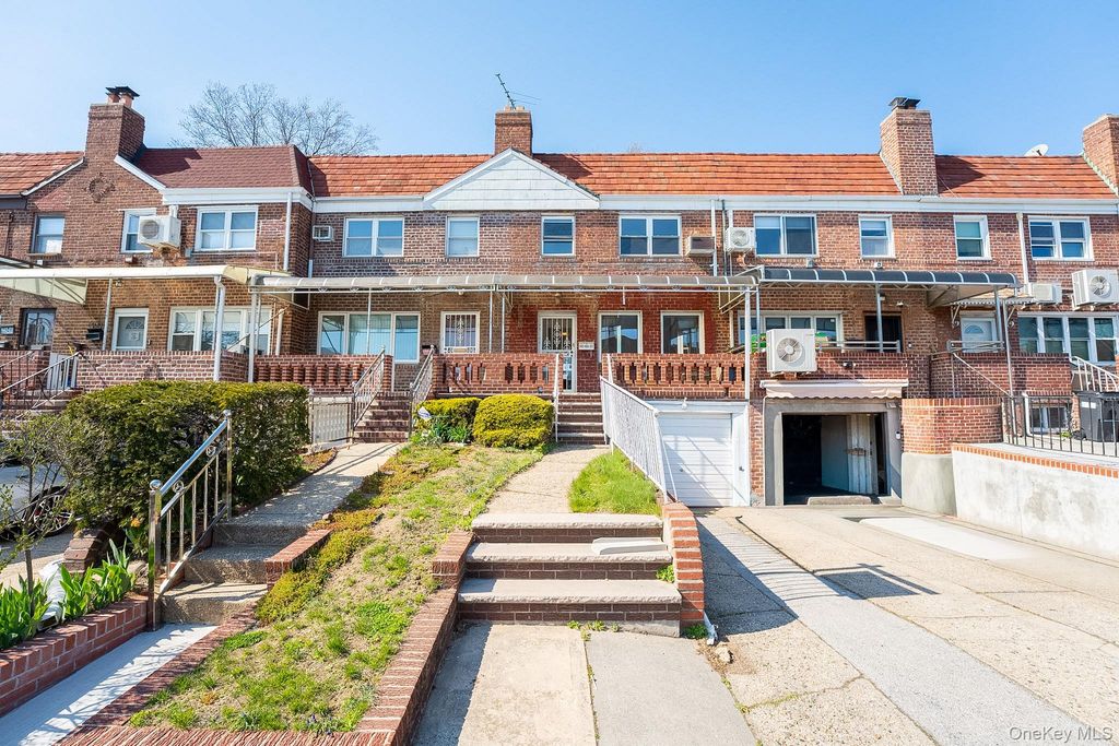 140-07 68th Drive, Flushing, NY 11367