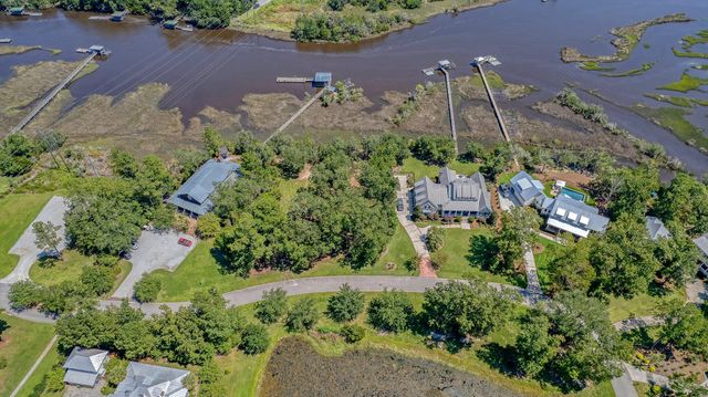 4227 Ten Shillings Way, Ravenel, SC 29470