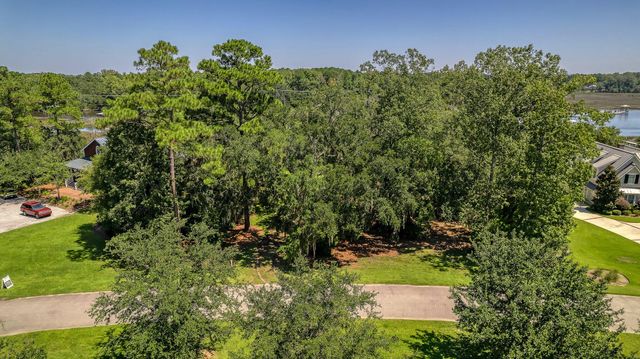 4227 Ten Shillings Way, Ravenel, SC 29470