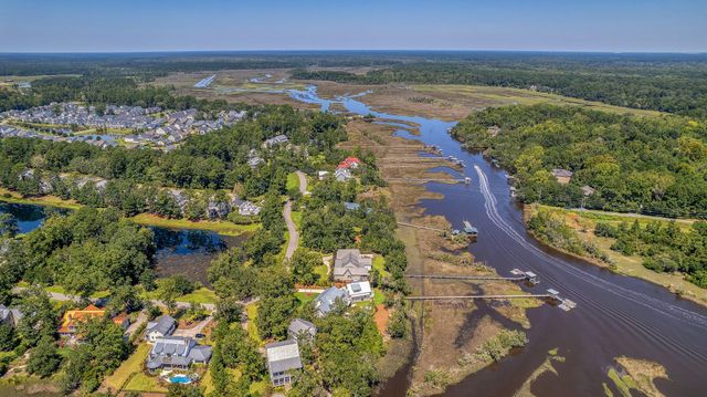 4227 Ten Shillings Way, Ravenel, SC 29470