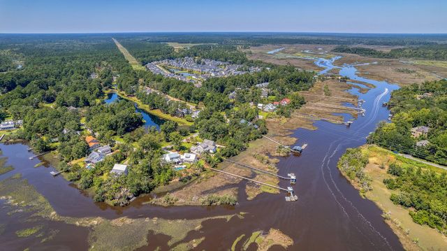 4227 Ten Shillings Way, Ravenel, SC 29470