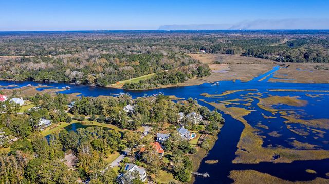 4227 Ten Shillings Way, Ravenel, SC 29470