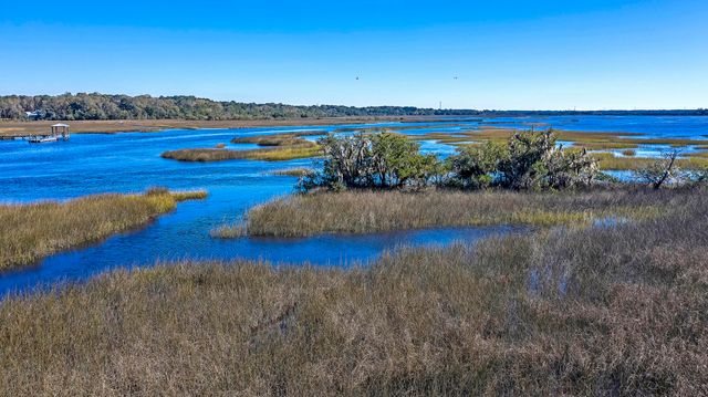 4227 Ten Shillings Way, Ravenel, SC 29470