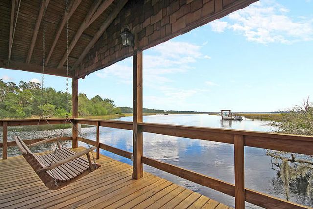 4227 Ten Shillings Way, Ravenel, SC 29470