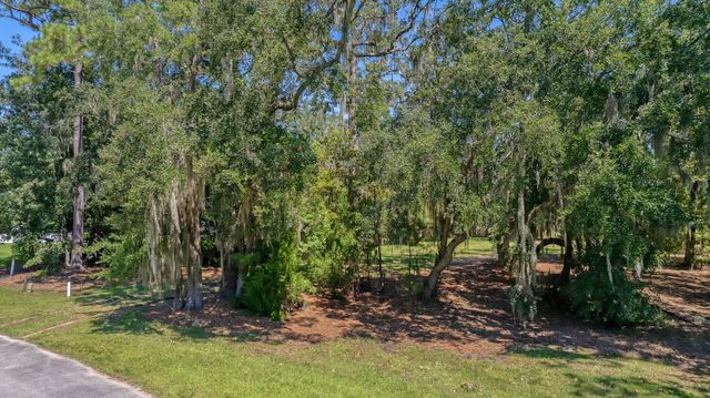 4227 Ten Shillings Way, Ravenel, SC 29470