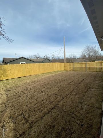2202 Jones Street, Greenville, TX 75401