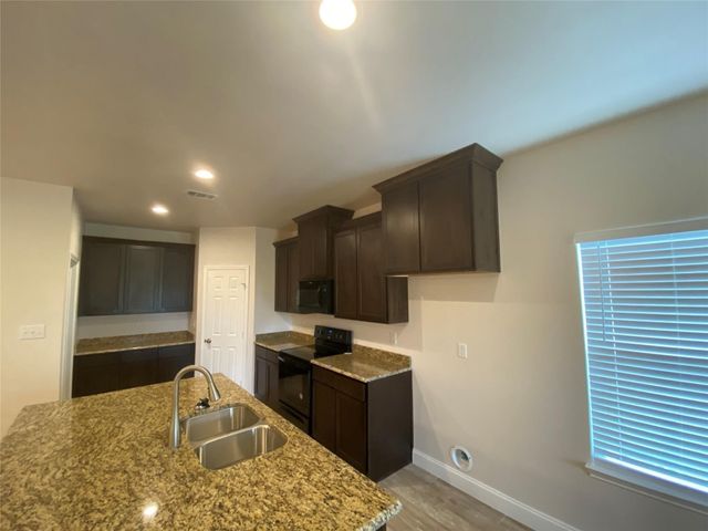 2202 Jones Street, Greenville, TX 75401