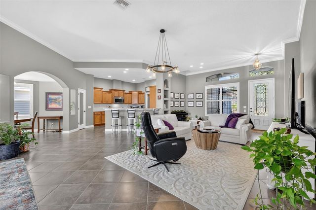 2318 WAKEFIELD WAY, Mount Dora, FL 32757