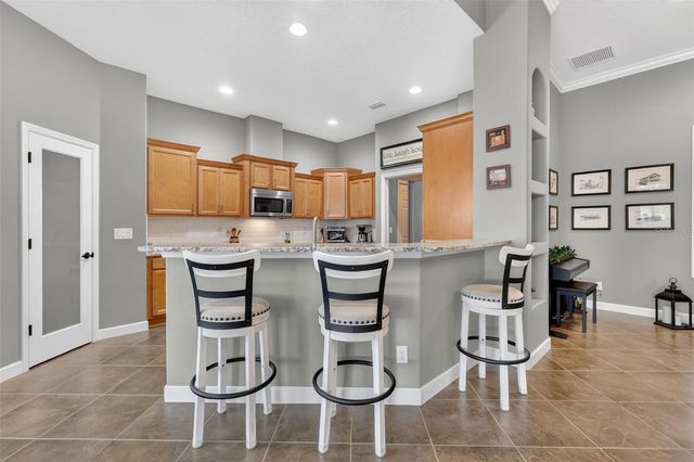 2318 WAKEFIELD WAY, Mount Dora, FL 32757