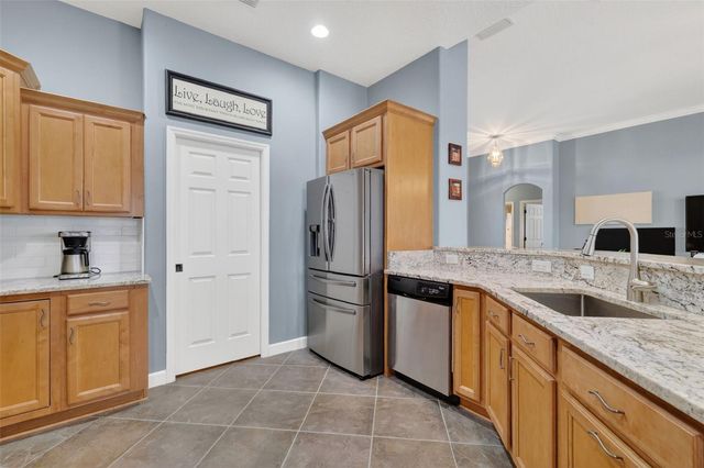 2318 WAKEFIELD WAY, Mount Dora, FL 32757