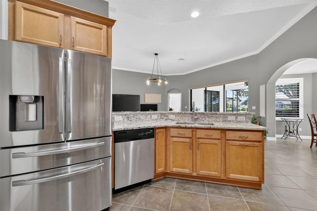 2318 WAKEFIELD WAY, Mount Dora, FL 32757