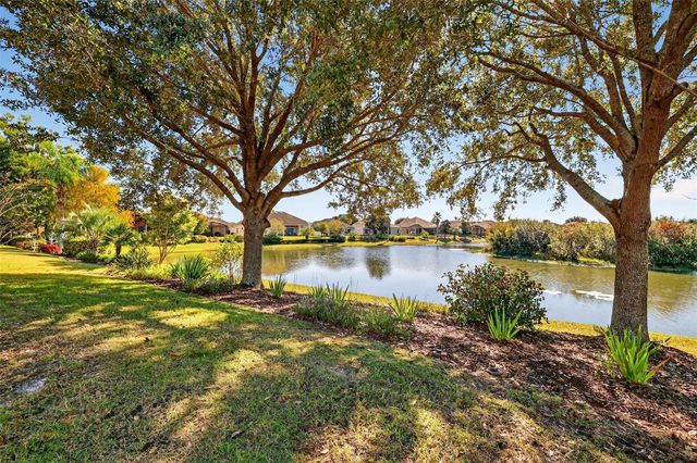 2318 WAKEFIELD WAY, Mount Dora, FL 32757