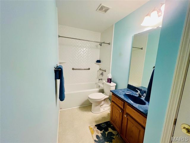305 Hawk Nest Court, Union, MO 63084