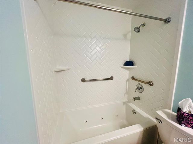 305 Hawk Nest Court, Union, MO 63084