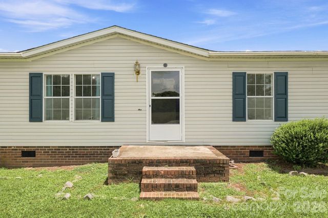 2299 Dellinger Drive, Newton, NC 28658