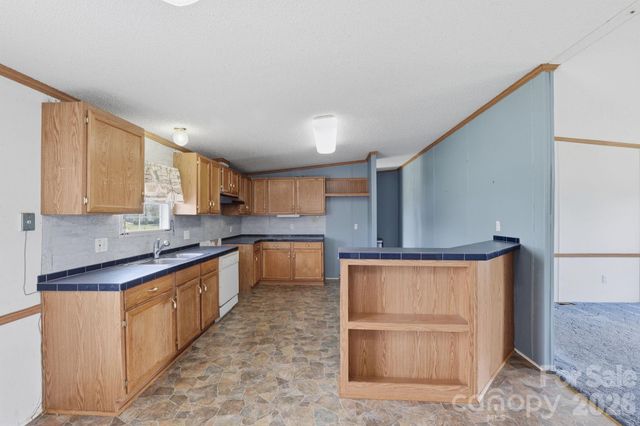 2299 Dellinger Drive, Newton, NC 28658