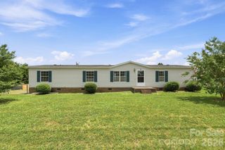 2299 Dellinger Drive, Newton, NC 28658