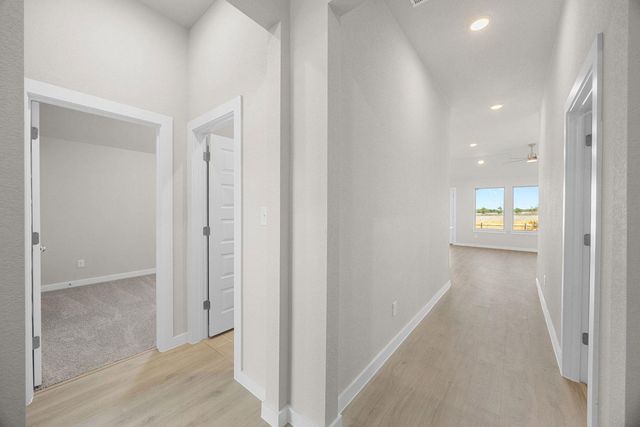 110 Divisadero DR, Hutto, TX 78634