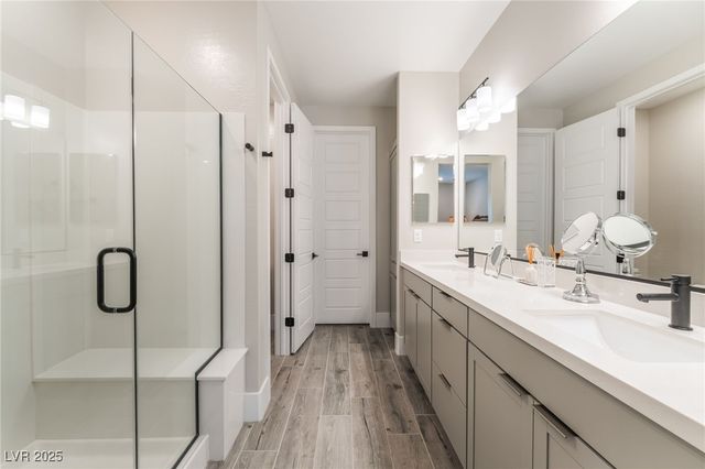 9553 Jadeite Lane, Las Vegas, NV 89143