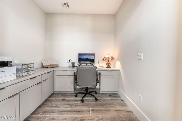 9553 Jadeite Lane, Las Vegas, NV 89143