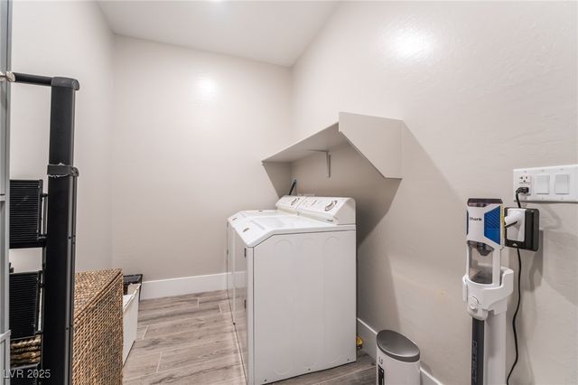 9553 Jadeite Lane, Las Vegas, NV 89143