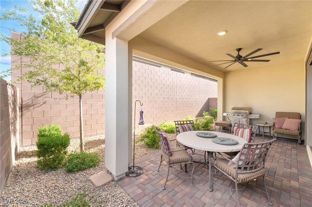 9553 Jadeite Lane, Las Vegas, NV 89143