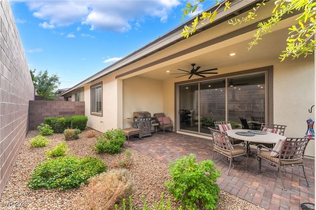 9553 Jadeite Lane, Las Vegas, NV 89143