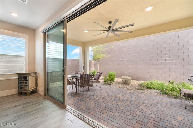 9553 Jadeite Lane, Las Vegas, NV 89143