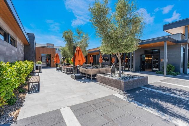 9553 Jadeite Lane, Las Vegas, NV 89143